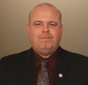 Mike Scott, Auditor