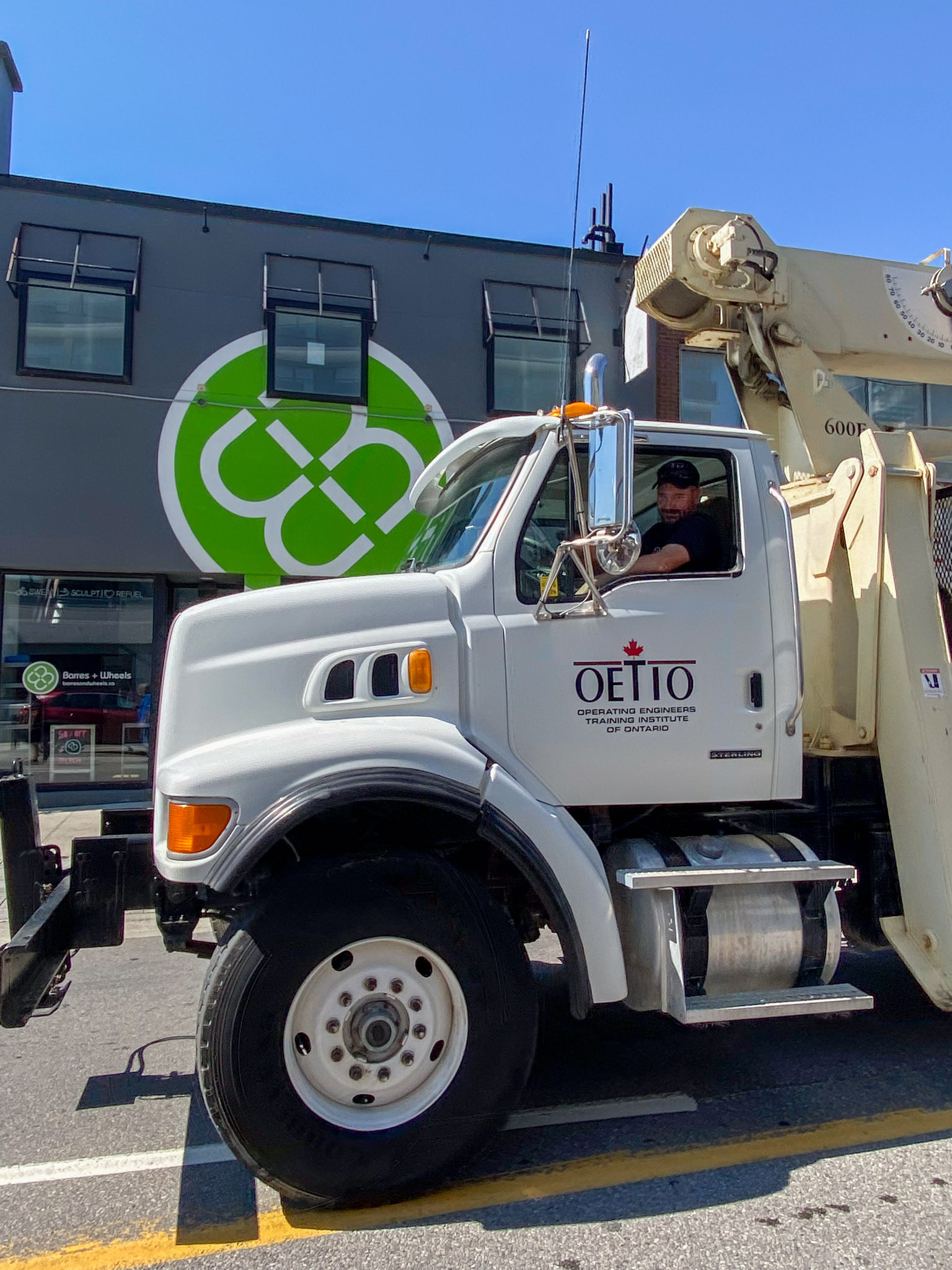 20250901_161219959_iOS