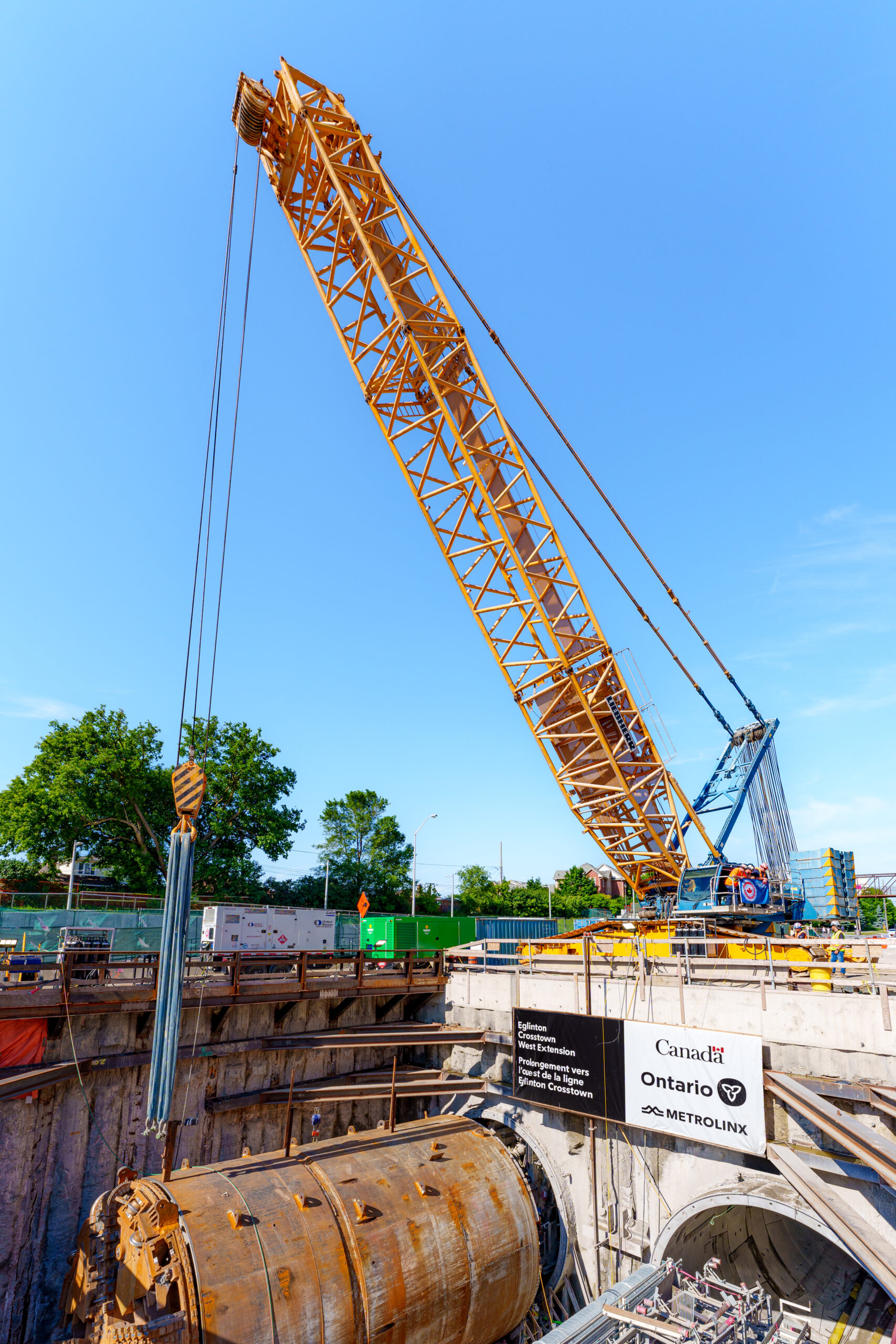 24_793_egWestAndScarlett-3