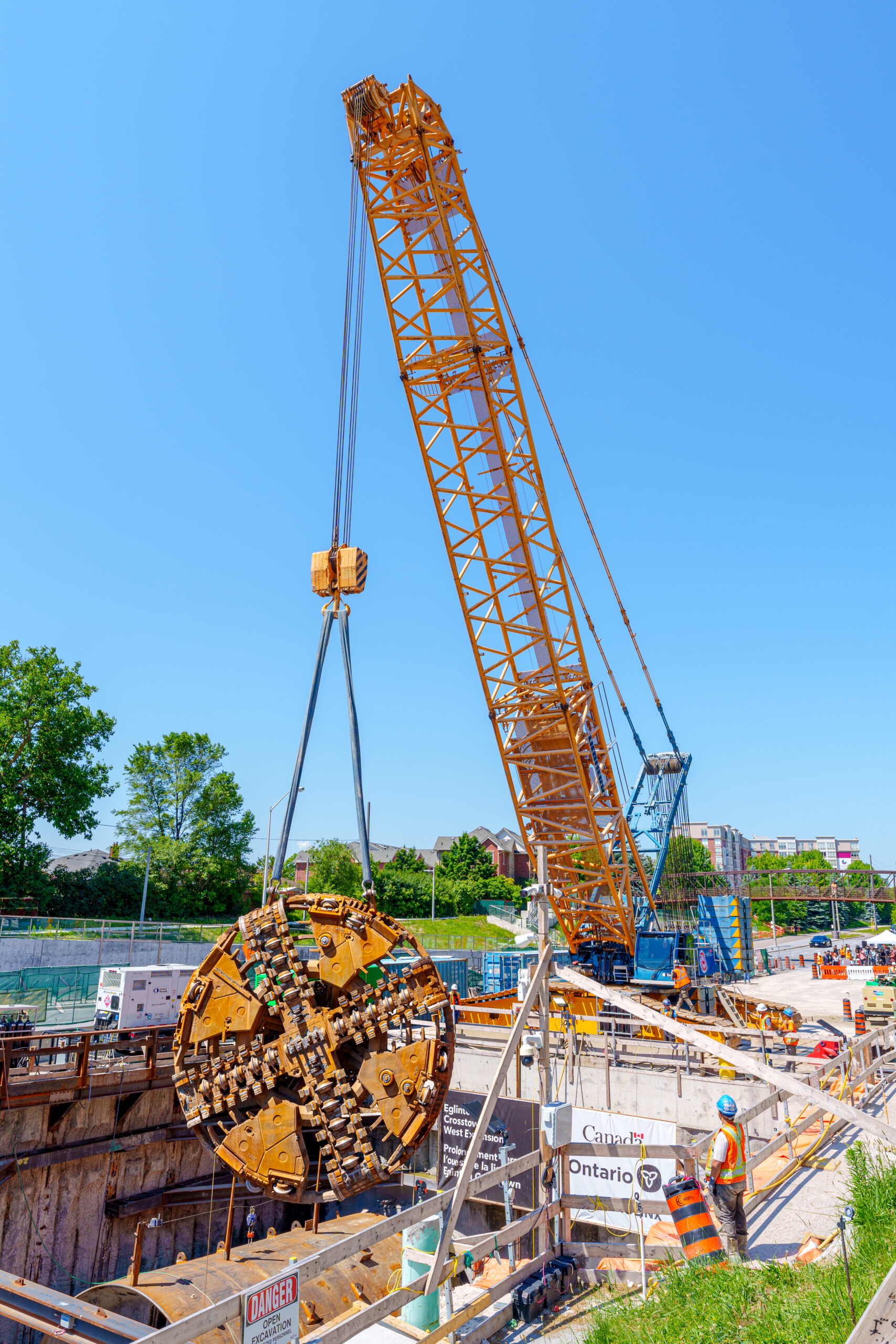 24_793_egWestAndScarlett-4