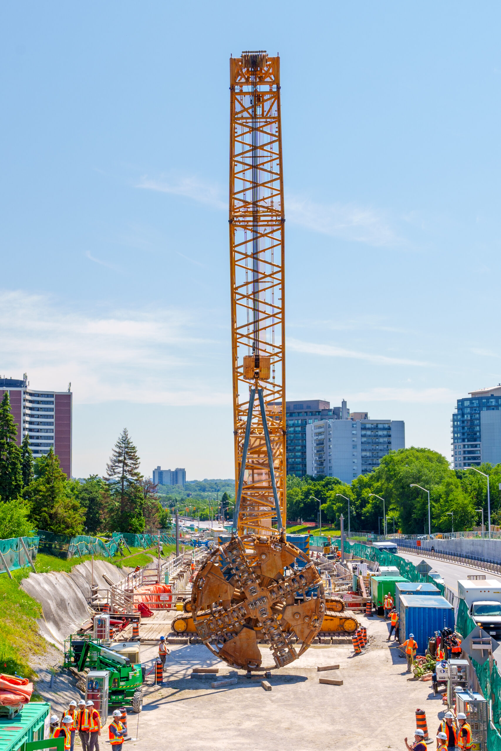 24_793_egWestAndScarlett-7