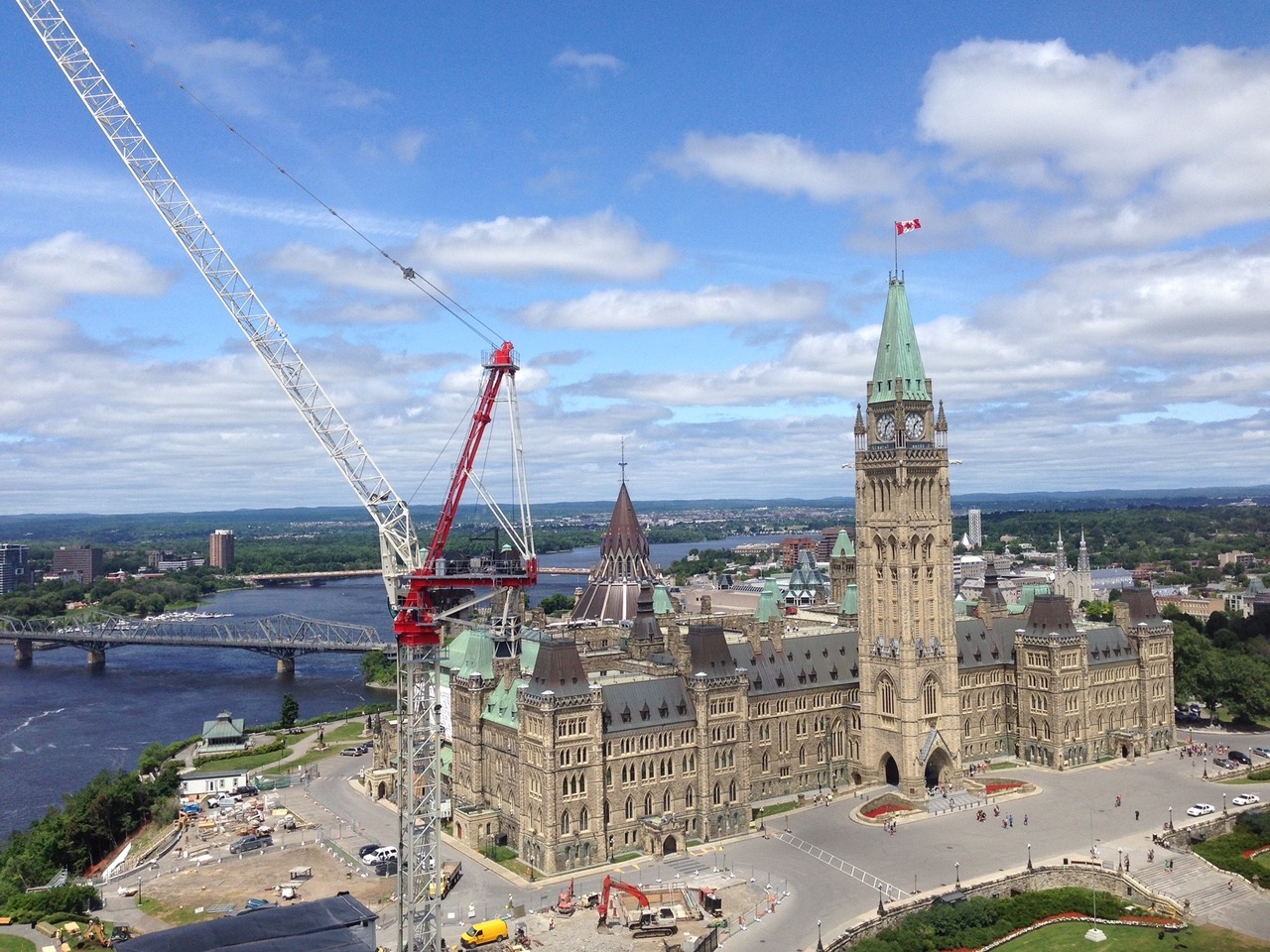 Local 793's Moe Lepage’s photo of Parliament Hill in Ottawa won the Landscape category.
